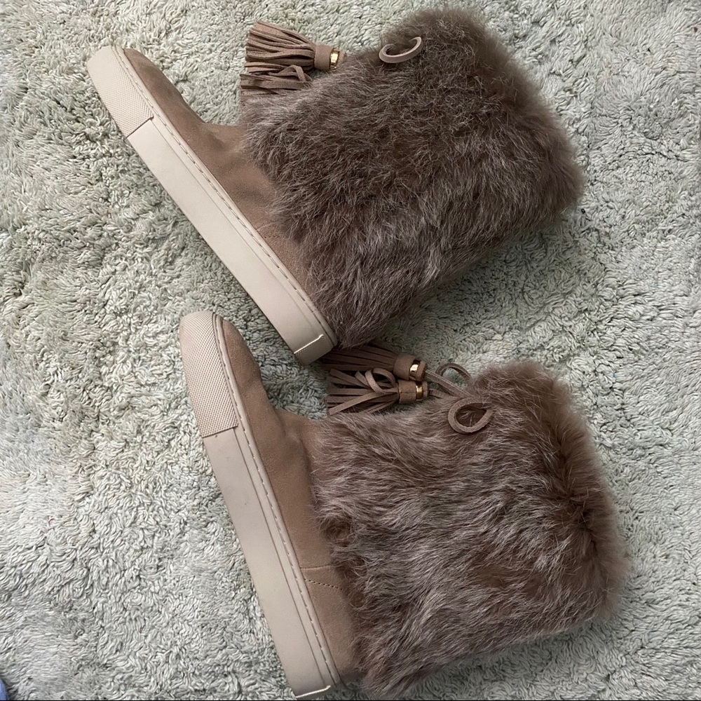 Tory Burch Rabbit Fur Boots 🥾